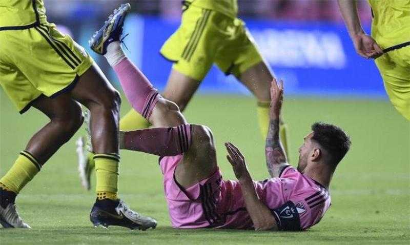 مدرب إنتر ميامي يُعلن عن إصابة جديدة لـ ميسي