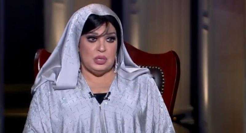 فيفي عبده تروي تجربتها في زيارة الكعبة: الدنيا كانت زحمة والصفوف اتفتحت قدامي بعد دعائي لربنا