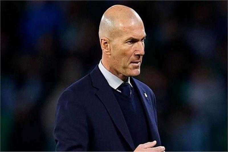 مفاجأة| زيدان يعود إلى صفوف ريال مدريد.. لهذا الأمر!