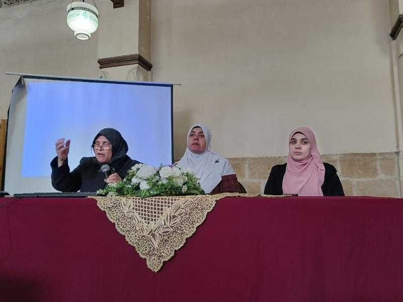 ملتقى رمضانيات نسائية بالجامع الأزهر يبين فوائد التجارة مع الله