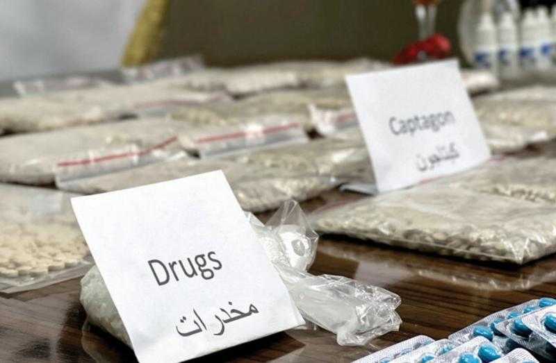 ضبط عصابة تجارة المخدرات في دمياط