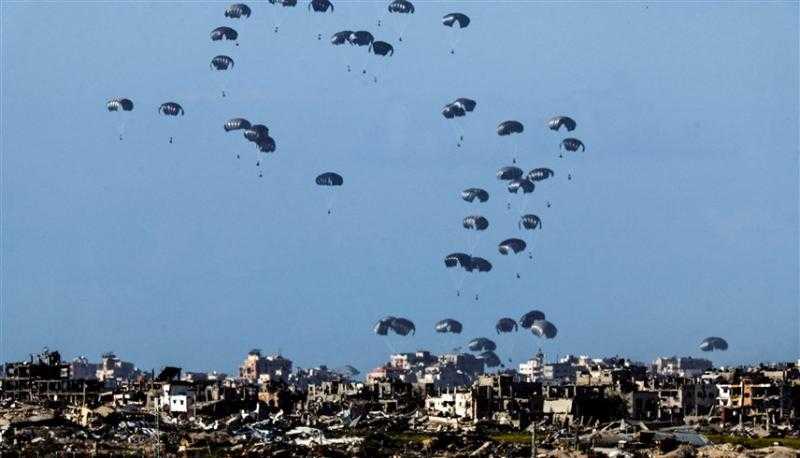الأردن تنفذ 6 إنزالات على شمال غزة تحمل مساعدات