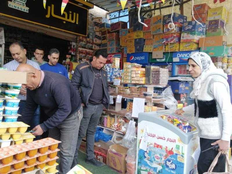 محافظ كفر الشيخ: تحرير 13 محضرا متنوعا بالحملات التموينية بمركزي مطوبس وبلطيم