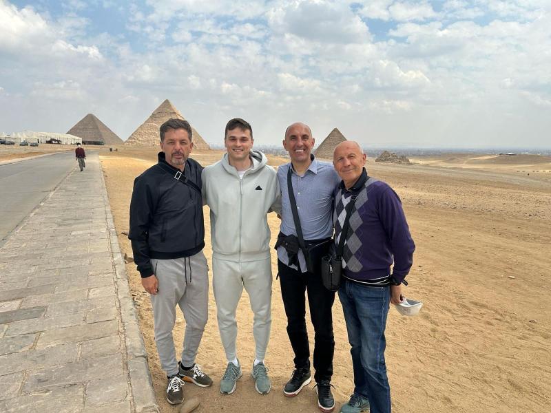 الجهاز الفني لبيراميدز يزور أهرامات الجيزة