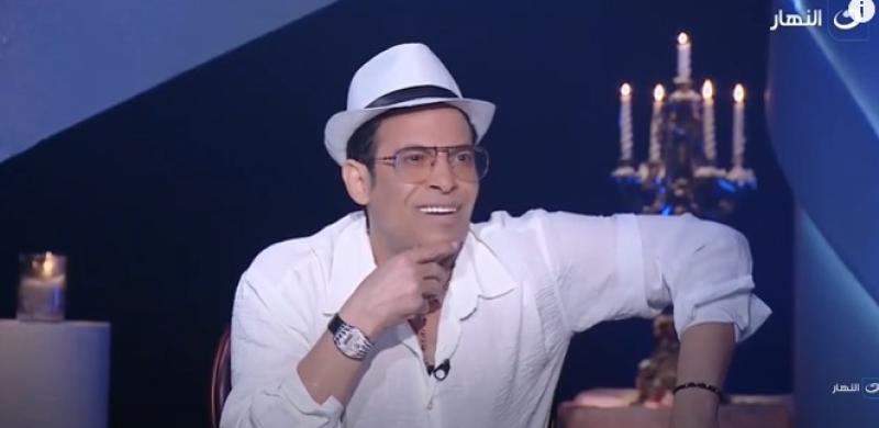 سعد الصغير: «بوسي ضربت طليقها الراحل 13 شبشب».. فيديو