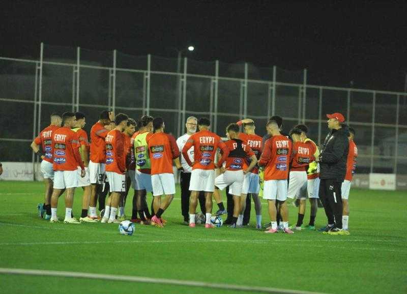 المنتخب الأولمبي يخوض مرانه الأول في السعودية (صور)