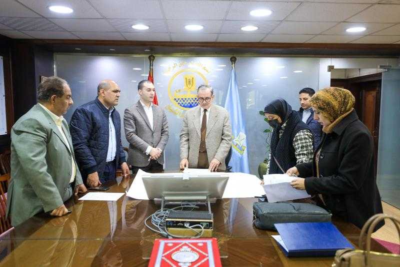 محافظ كفرالشيخ يبحث أعمال تطوير ساحة ميدان المسجد الإبراهيمي بدسوق