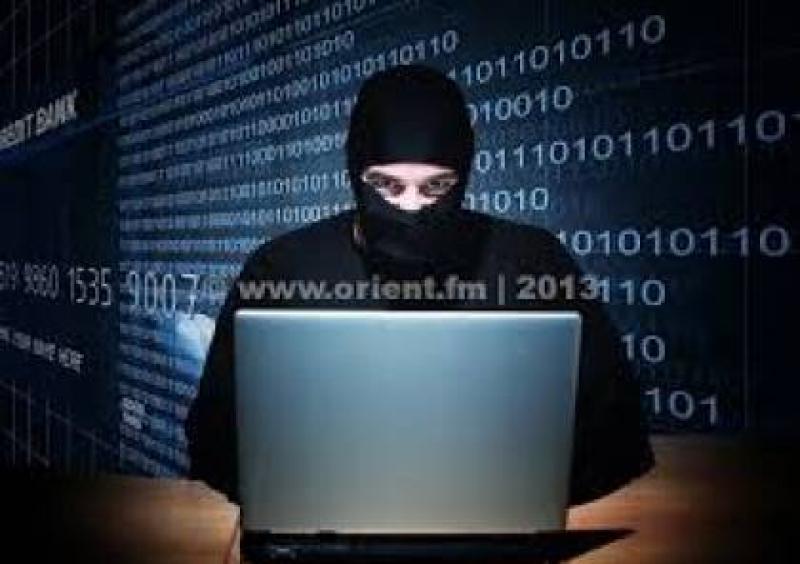 الحسابات الإلكترونية المزيفة