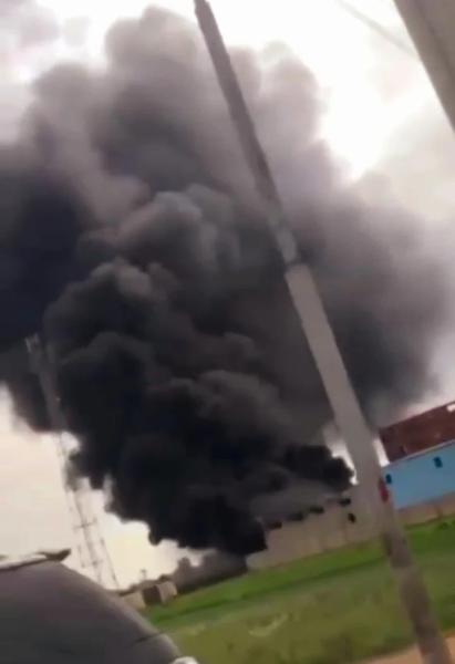 حريق يلتهم مصنع فايبر في الغربية