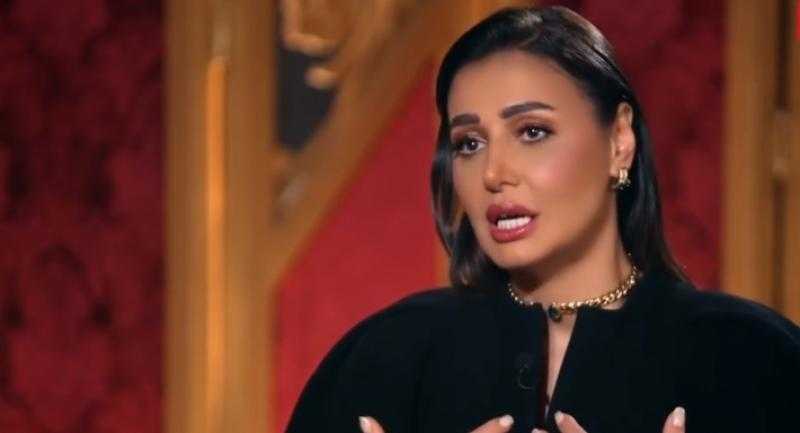 حلا شيحة تفسر سر ارتباطها بداعية: أنجذب للرجال المتدينة علشان نصلي ونقرأ قرآن