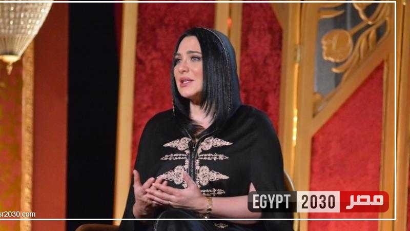 سولاف فواخرجي لـ«على المسرح»: ديانتي سورية و «كنت بروح المسجد والكنيسة»