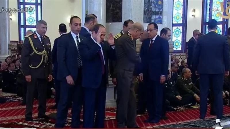 بحضور السيسي.. خطيب مسجد المشير: هنا تحنى الجباه فأنت في مصر