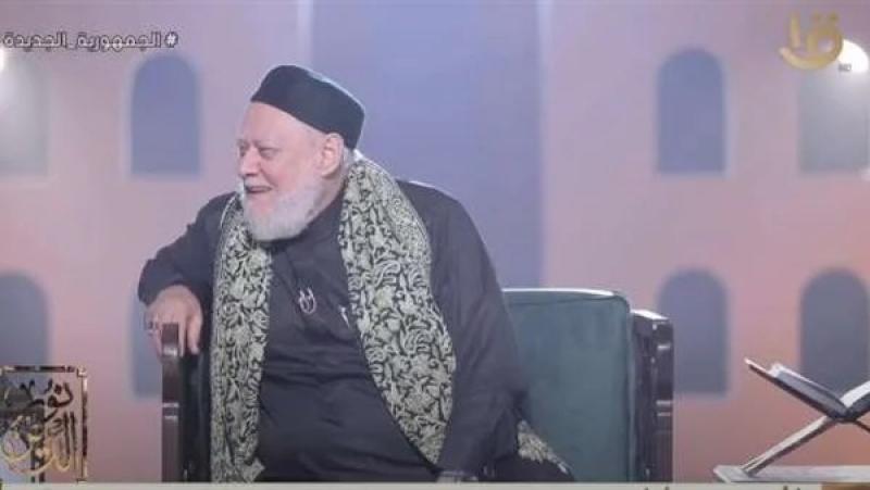 طفلة تسأل: ليه ربنا جعلنا نلبس الحجاب فى الصلاة؟.. علي جمعة يرد بمفاجأة