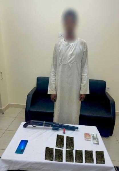 سقوط 5  عاطلين بحوزتهم مخدرات وأسلحة نارية بالأقصر والجيزةl صور