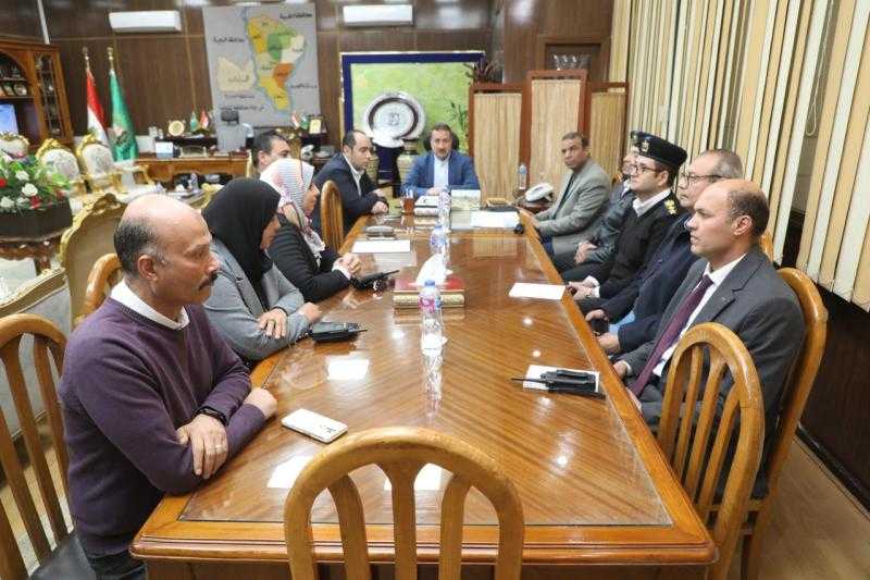 محافظ المنوفية يعلن أسعار تعريفة الركوب الجديدة لسيارات الأجرة بالخطوط الداخلية والخارجية