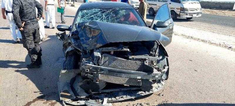 إصابة 6 أشخاص في حادث تصادم بطريق أسيوط الصحراوي