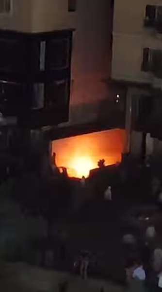 حريق  داخل  عقار شيخ الكبابجي بميدان الواحة في مدينة نصر