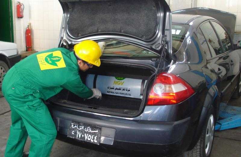 بعد رفع أسعار البنزين.. طرق تحويل السيارة للغاز الطبيعي