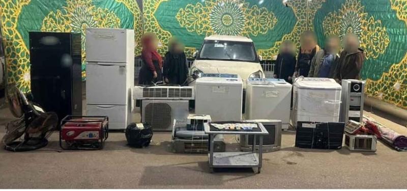 المتهمون والمضبوطات