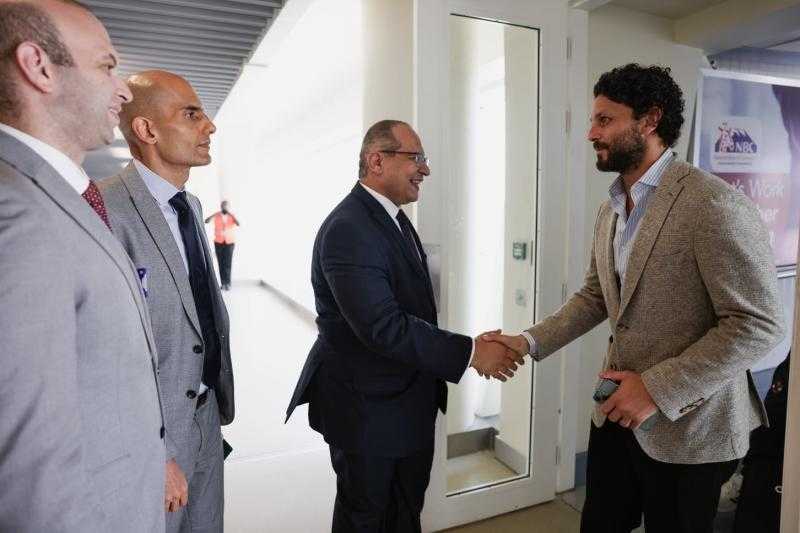 السفير المصري يستقبل بعثة الأهلي في مطار دار السلام بتنزانيا