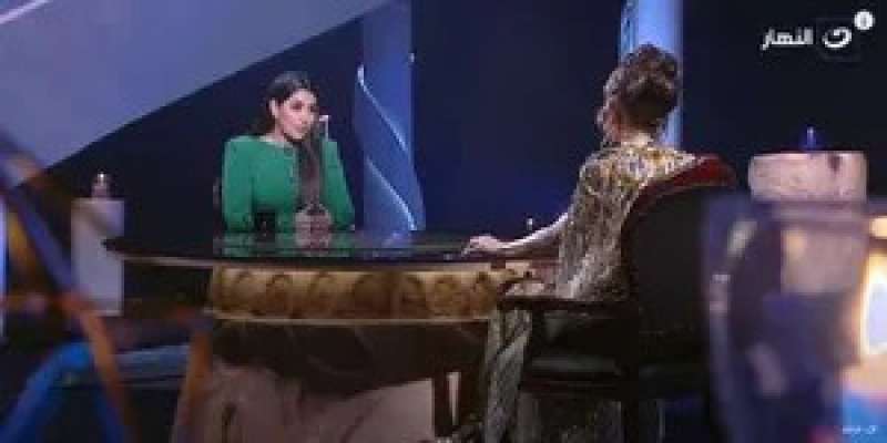 آيتن عامر ببرنامج العرافة