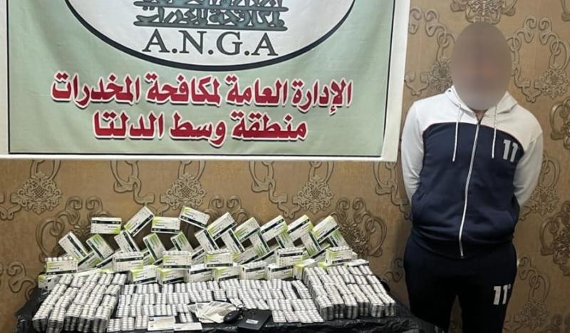 المتهم والمضبوطات 