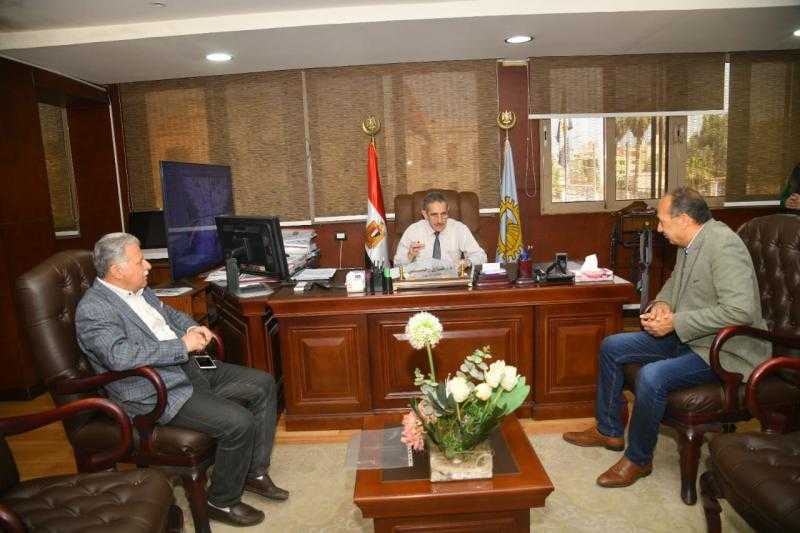 محافظ الغربية يلتقي أعضاء مجلس النواب لبحث مطالب المواطنين
