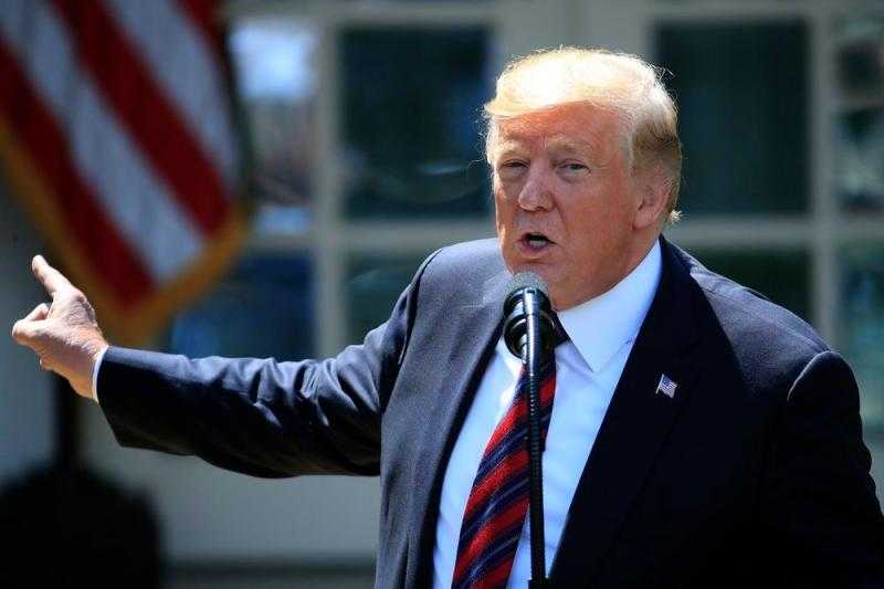 ترامب يتوعد إيران ويلوم الوقت: «باقي 35 يوما على القنبلة»