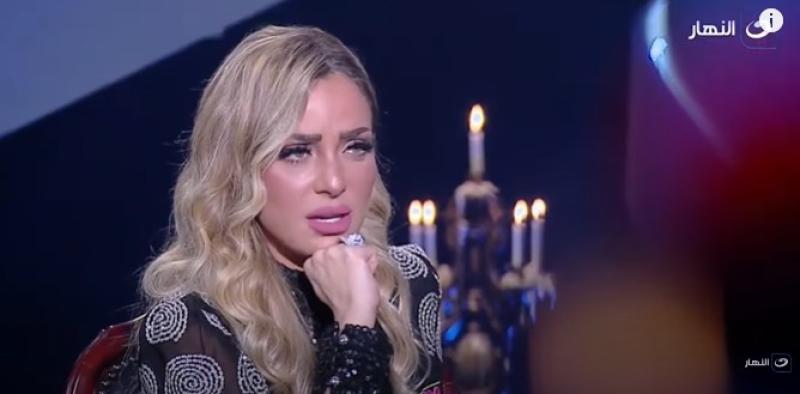 ريم البارودي: «شخصية واحدة بس اللي وقفت جنبي بعد وفاة أبويا».. فيديو