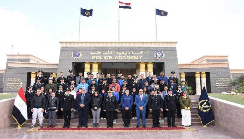 أكاديمية الشرطة تستقبل وفداً من الأكاديمية العربية للعلوم والتكنولوجيا والنقل البحرى