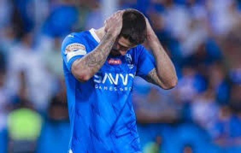 الهلال السعودي يحدد طبيعة إصابة ميتروفيتش ومدة غيابه