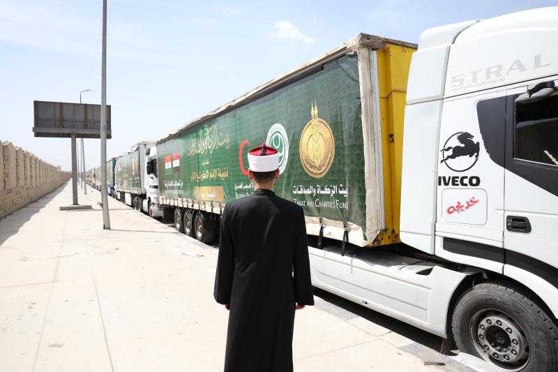 بيت الزكاة والصدقات ينهي توزيع لحوم الأضاحي على آلاف الأسر المستحقة