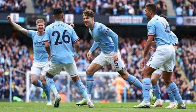 جوارديولا يتحدث عن موقف ثلاثي الفريق من مواجهة أستون فيلا بالدوري الإنجليزي