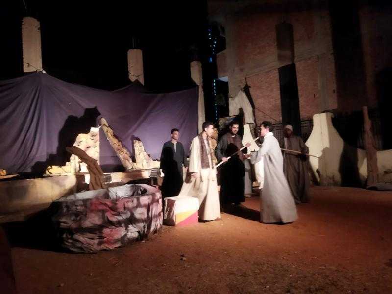 العرض المسرحي بير السقايا يختتم لياليه بقصر ثقافة ساحل سليم بأسيوط