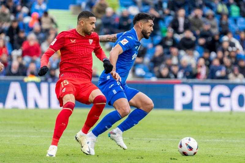 إغلاق مدرجات خيتافي بعد العنصرية على لاعب إشبيلية