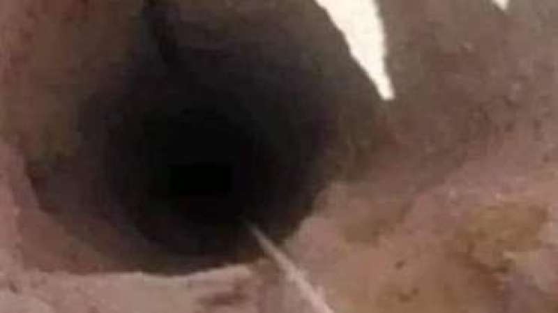 البئر الذي سقط فيها الشاب