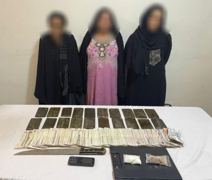 تشكيل عصابى نسائى لتجارة المخدرات