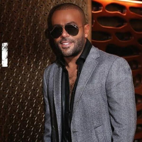 تامر عاشور 