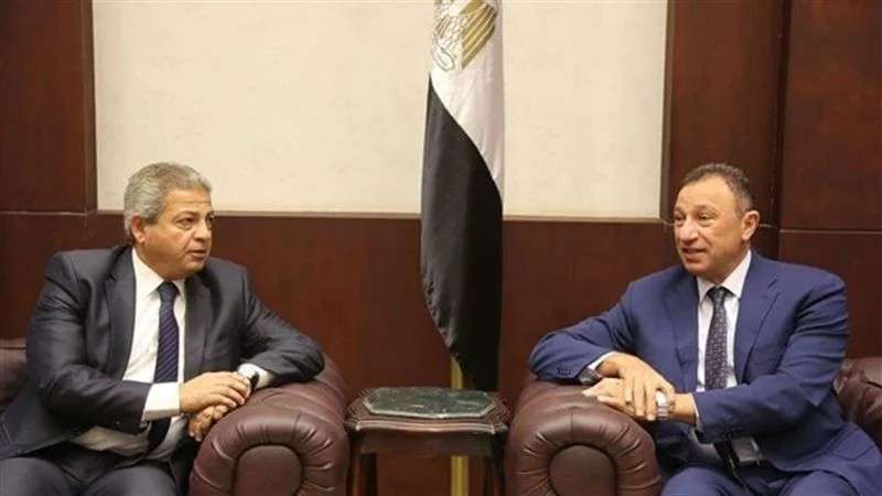 خالد عبد العزيز 