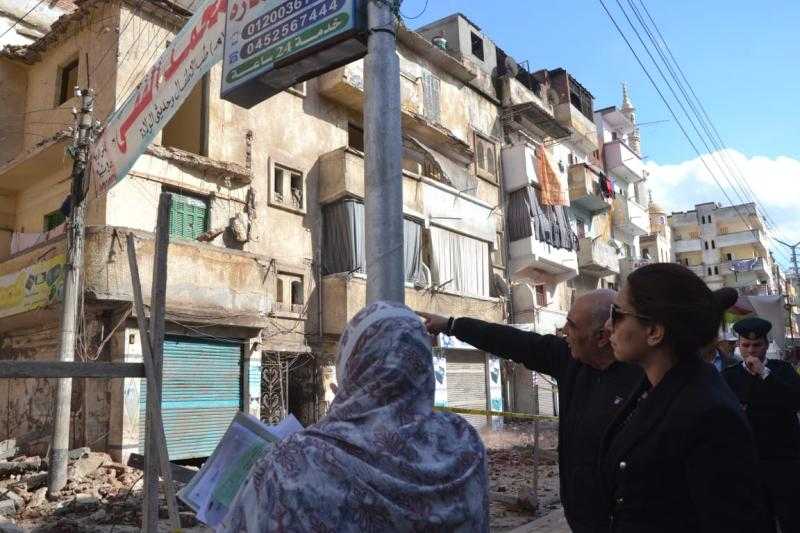 نائب محافظ البحيرة تتابع حادث انهيار سور بلكونة وتنفيذ حملة لرفع الإشغالات
