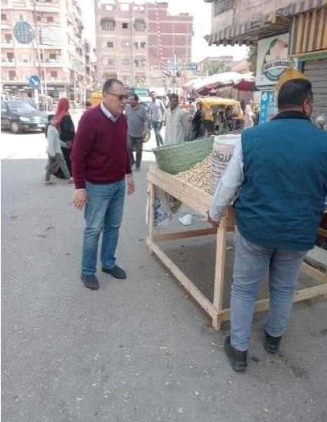 محافظ الشرقية يقود حملة مكبرة لرفع الإشغالات بمدينتي أبو كبير وههيا