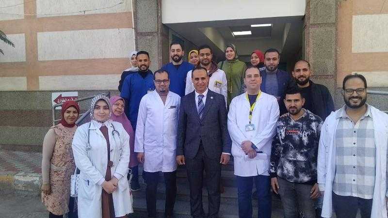 وكيل وزارة الصحة بالبحيرة يتفقد مستشفى حميات دمنهور