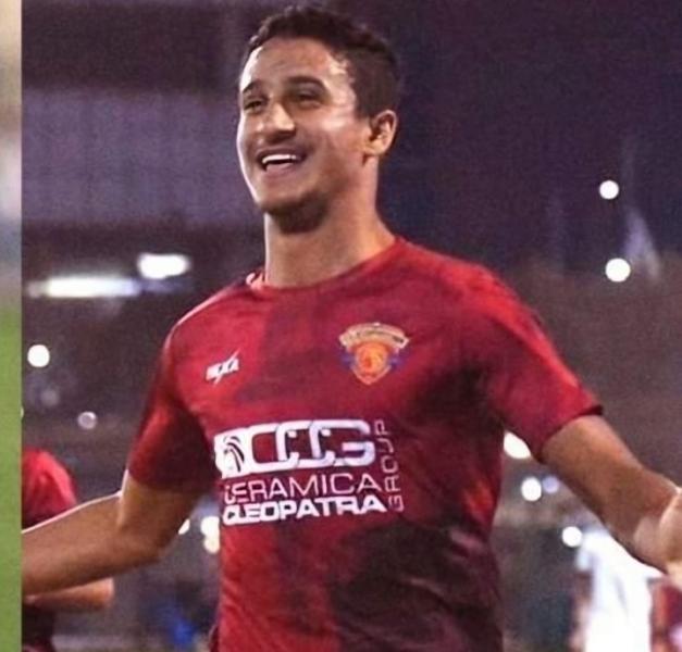 اللاعب أحمد عبد الرحمن 