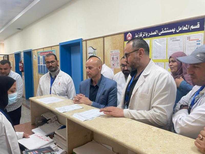 وكيل وزارة الصحة بالشرقية يجتمع برؤساء التمريض ويتفقد سير العمل بمستشفى الصدر
