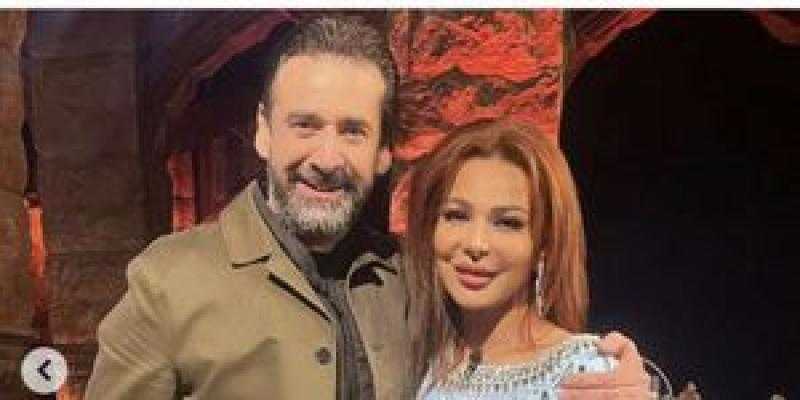 سوزان نجم الدين تروج لظهور أسرة مسلسل الحشاشين مع لميس الحديدي الليلة
