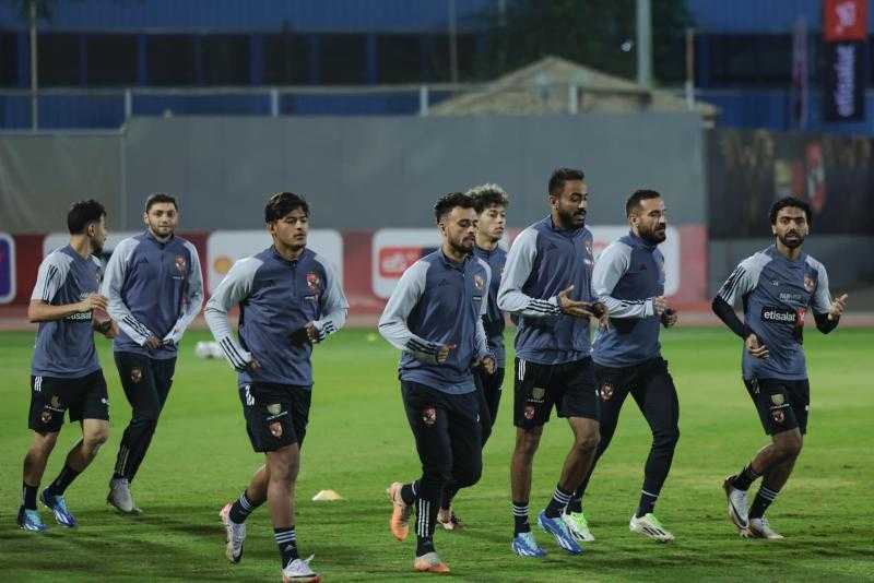 الأهلي يدخل معسكرا مغلقا استعدادا لمواجهة الزمالك بقمة الدوري