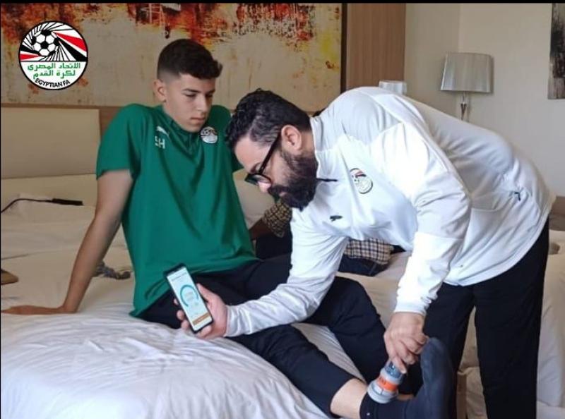 فحوصات طبية للاعبي منتخب مصر 2008 قبل السفر إلى الجزائر.. صور