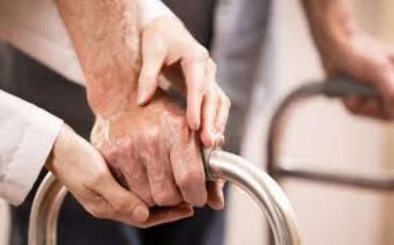  قانون رعاية حقوق المسنين