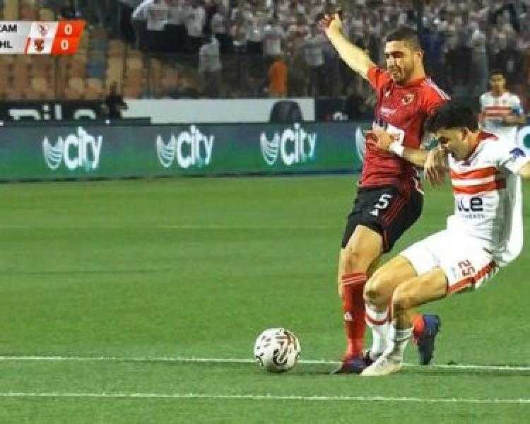 زيزو يغادر قمة الأهلي والزمالك مبكرًا للإصابة وموتيابا بديلًا
