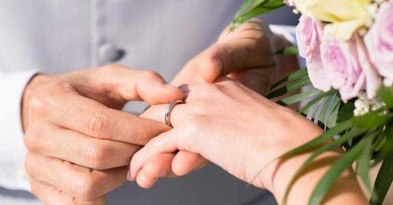 هل الزواج العرفي من أجل المعاش حلال؟.. الإفتاء توضح